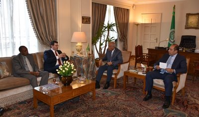 وزير الزراعة اللبناني بحث مع أمين عام جامعة الدول العربية سبل تعزيز استدامة الأمن الغذائي العربي