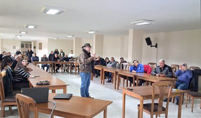 وزارة الزراعة تنظّم ندوة إرشادية لمربّي الأبقار في كسروان حول الصحة الحيوانية وقواعد الحلابة السليمة