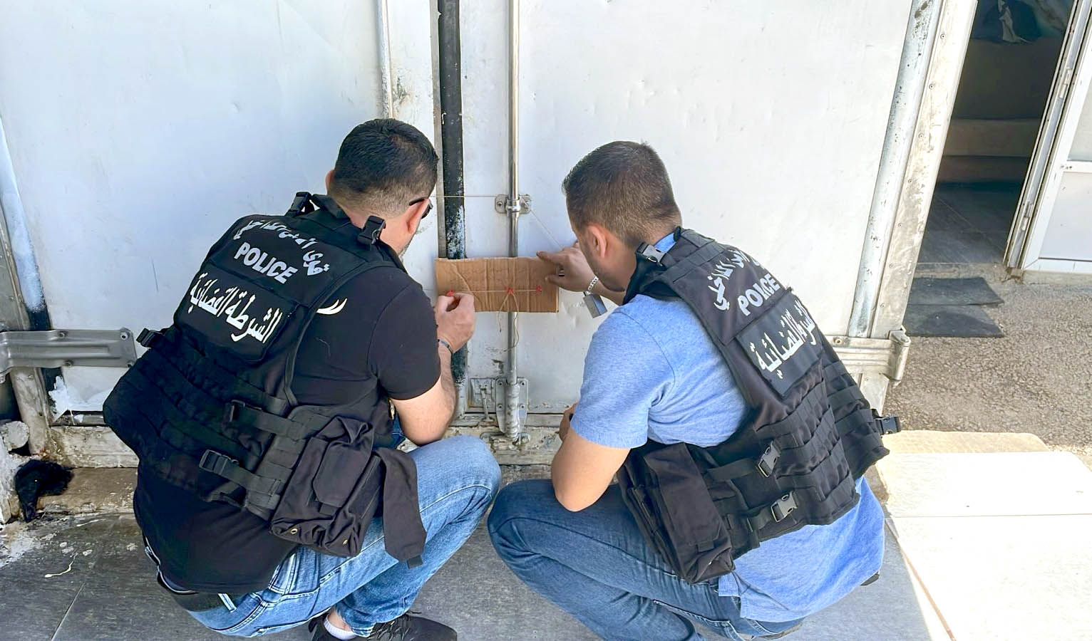 وزارتا الزراعة والصناعة تواصلان حملتهما لحماية المستهلك والإنتاج الوطني: إقفال 15 معملاً في البقاع ومستودعين في بيروت لتصنيع الألبان والأجبان المخالفة