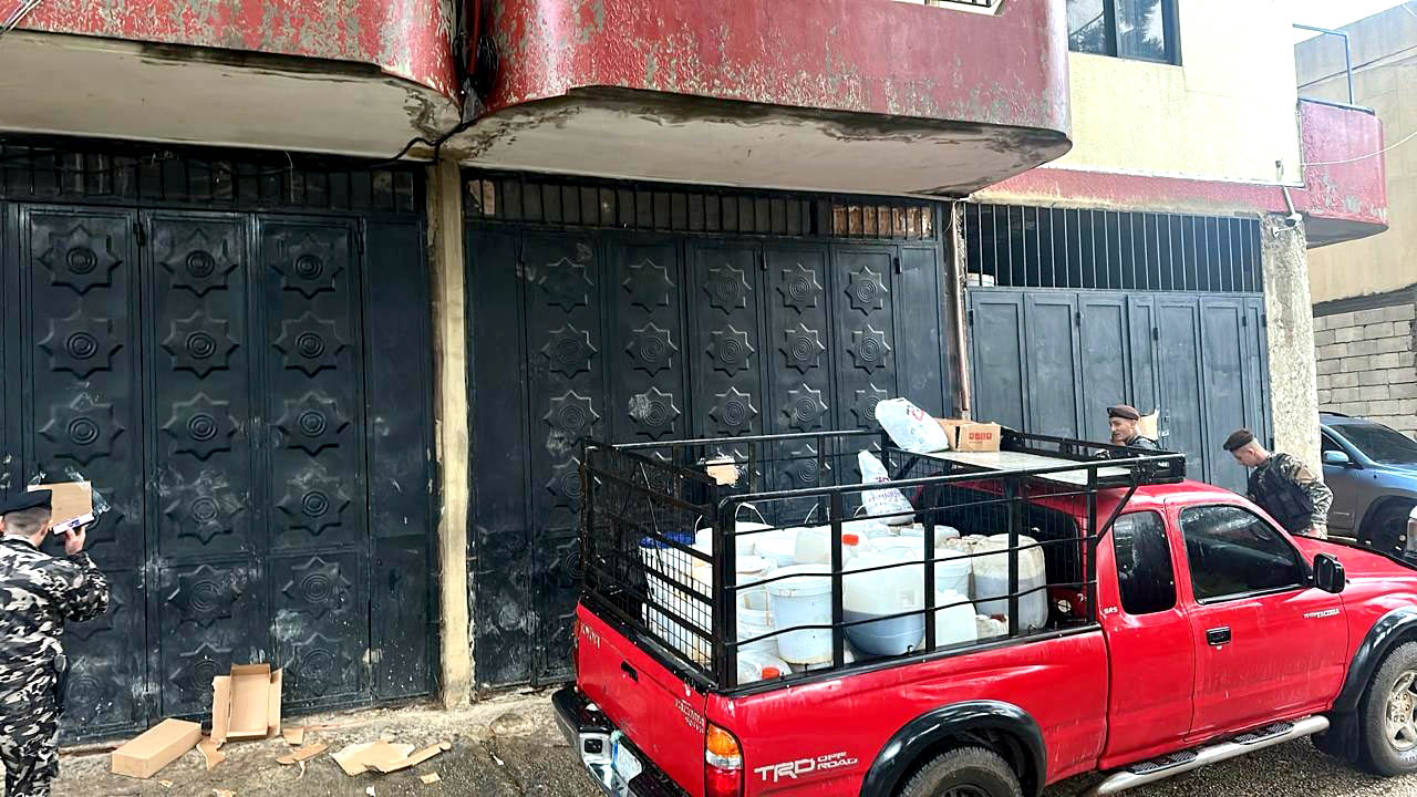 وزارة الزراعة تُقفل مستودعاً يغشّ في تعبئة العسل في بيت الفقس – الضنية