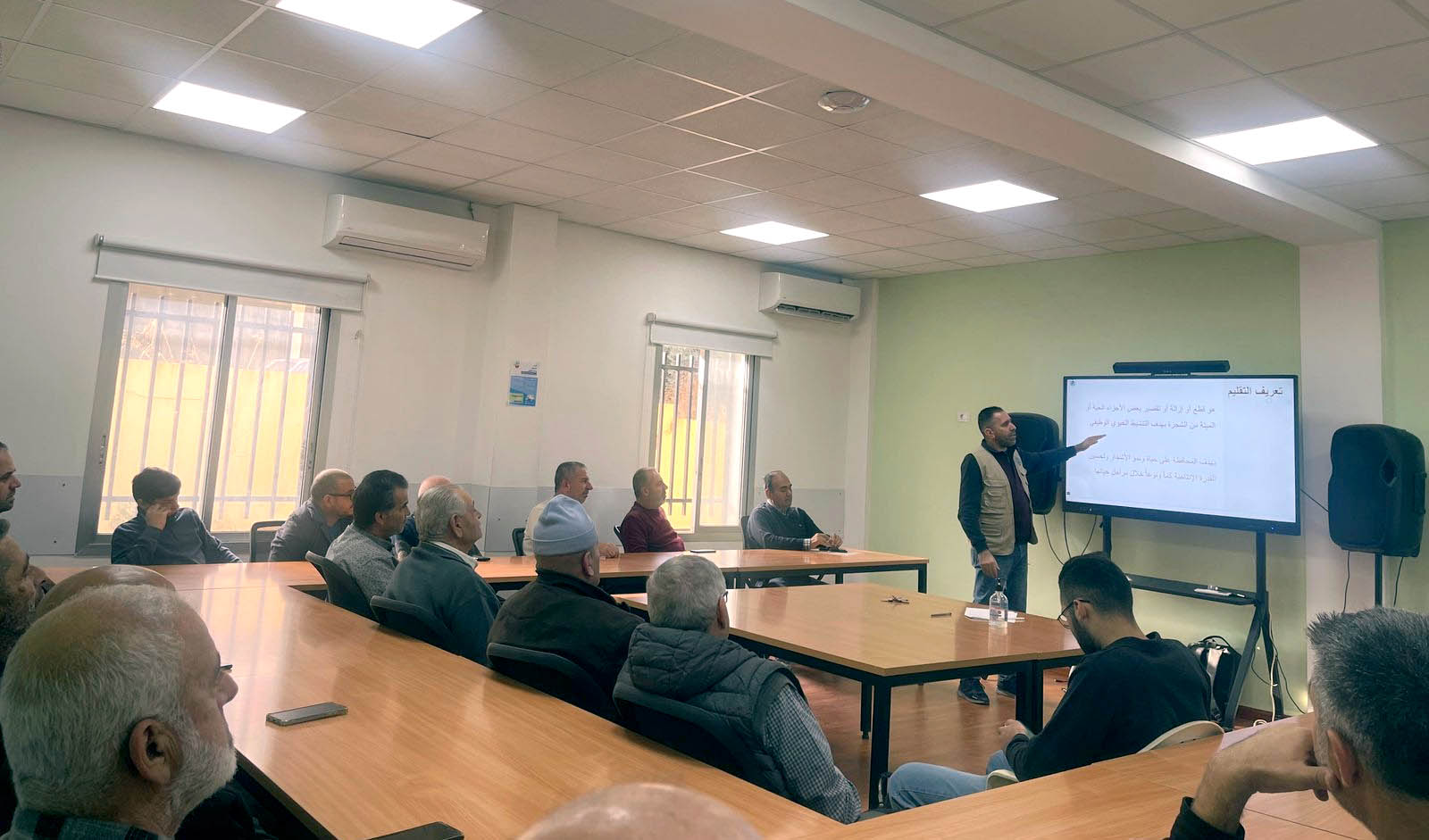 وزارة الزراعة تنظم ندوة إرشادية لتقليم الأشجار المثمرة في عكار