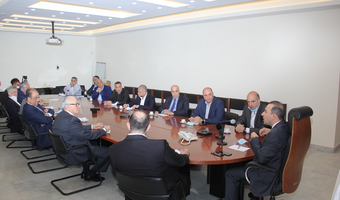 مرتضى-استقبل-اصحاب-الصناعات-الغذايية1-(1).JPG مرتضى-استقبل-اصحاب-الصناعات-الغذايية1-(1).JPG