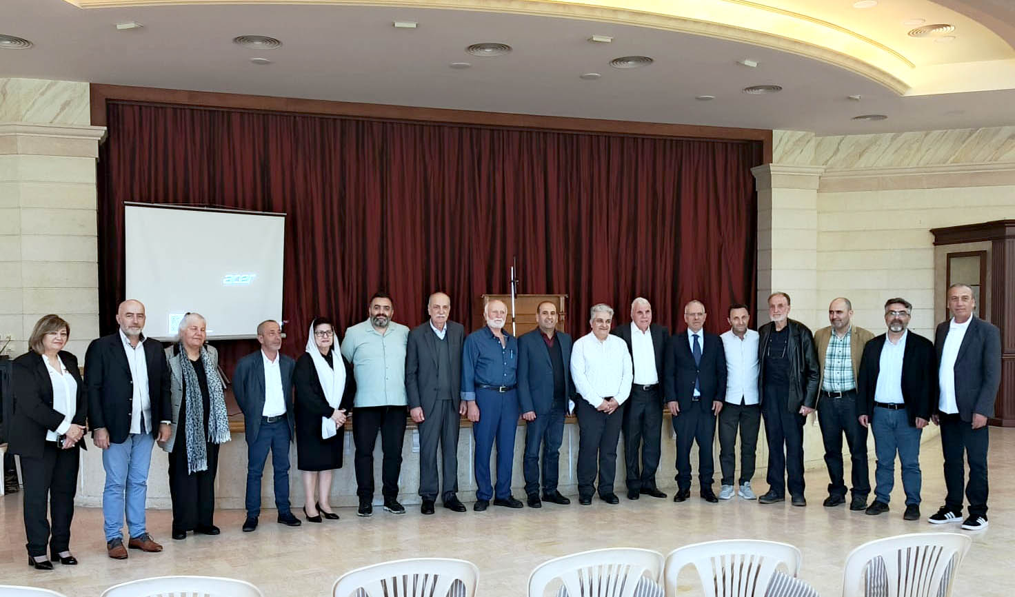 ندوة إرشادية في بتخنيه حول العناية بالصنوبر المثمر ومكافحة الآفات الحشرية