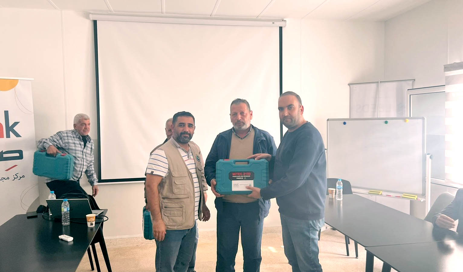 وزارة الزراعة تنظّم ندوة إرشادية في عكار حول التقليم السليم للأشجار المثمرة وتوزّع أدوات زراعية بدعم من منظمة سيل الأميركية