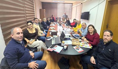 لجنة تنمية قطاع التفاح في وزارة الزراعة تتابع التحديات وتبحث آليات تعزيز التسويق وزيادة الصادرات