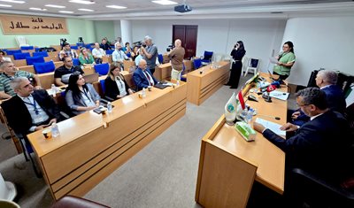 برعاية وزير الزراعة: 