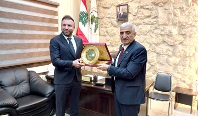 شعيا بحث مع مدير عام “أكساد” تطوير اتفاقية التعاون وتعزيز المشاريع الزراعية المشتركة تل العمارة