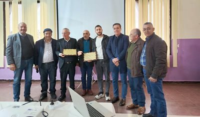 ندوة إرشادية في مرستي حول الرشّ الشتوي للأشجار المثمرة وأهمية السماد العضوي