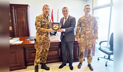 وزير الزراعة نزار هاني يبحث مع قائد البعثة العسكرية الإيطالية سبل دعم القطاع الزراعي ويؤكد أهمية الشراكة الدولية