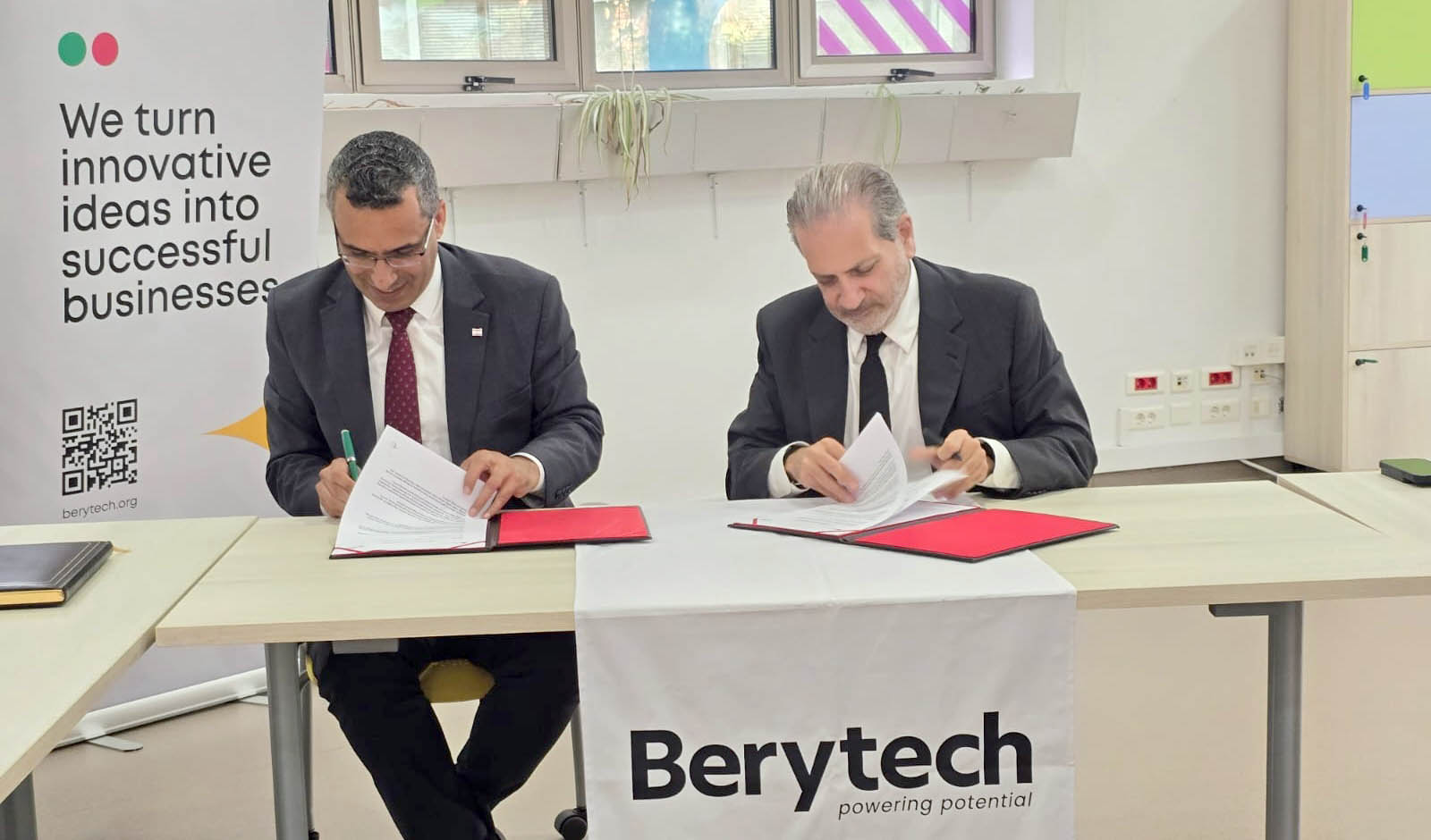 وزير الزراعة نزار هاني يزور Berytech ويؤكد: بناء اقتصاد زراعي حديث قائم على الابتكار والشراكات والاستثمار في سلاسل القيمة